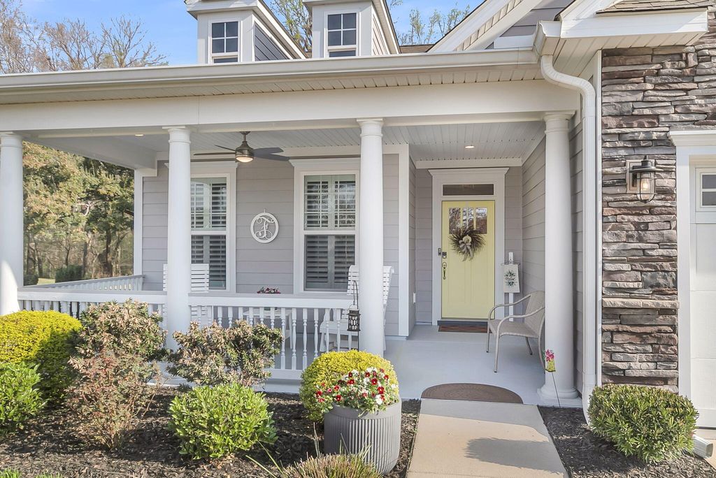 Photo of 108 Blackbird Loop, Summerville, SC 29483 (MLS # 26006957)