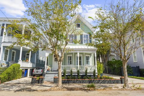 Photo of 6 Rutledge Avenue, Charleston, SC 29401 (MLS # 25027508)