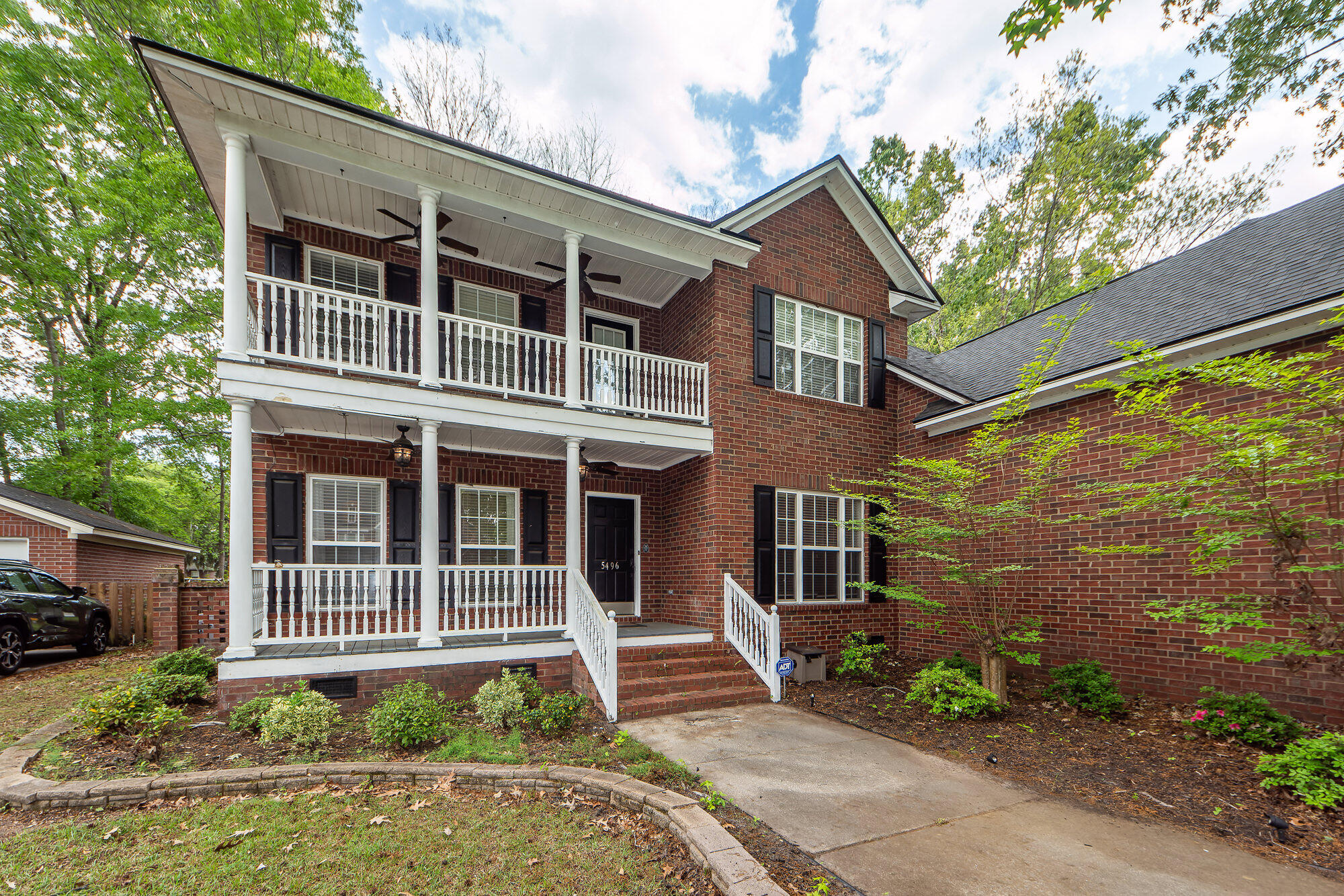 5496 Clearview Drive