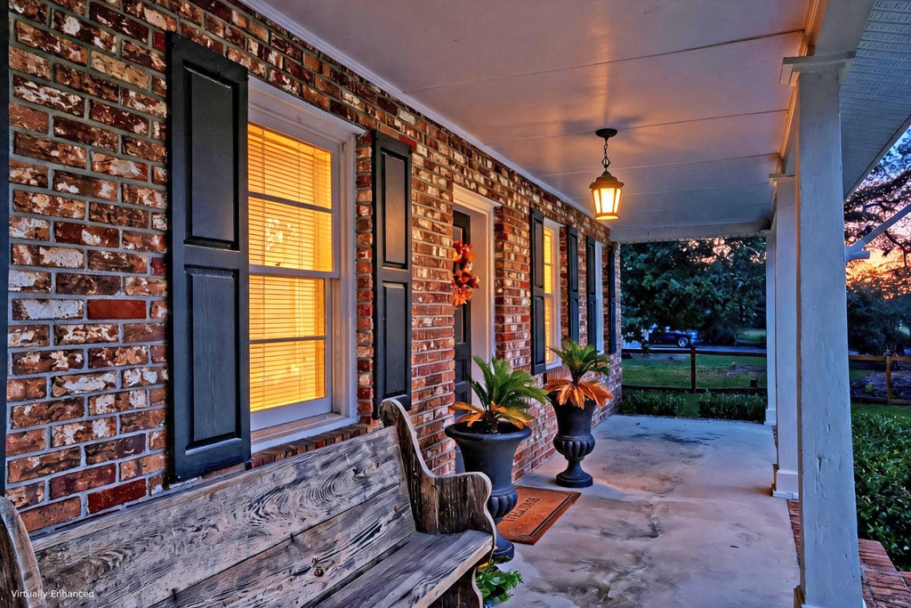 Photo of 633 Gahagan Road, Summerville, SC 29485 (MLS # 26027888)
