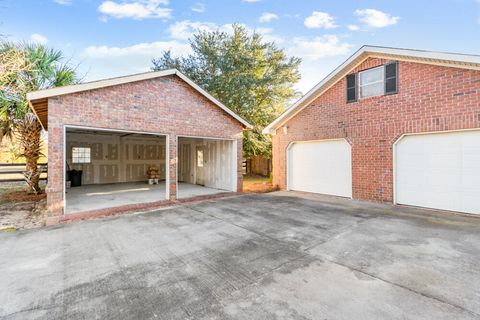 A home in Eutawville