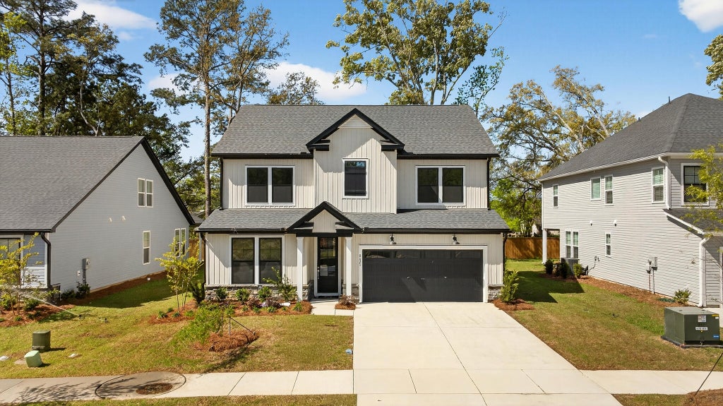 Photo of 226 Creek Pointe Dr Drive, Moncks Corner, SC 29461 (MLS # 26007897)