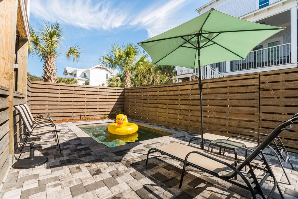 Photo of 112 E Huron Avenue #C, Folly Beach, SC 29439 (MLS # 25029349)