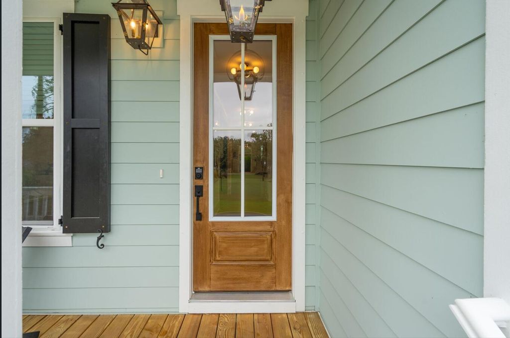 Photo of 518 Highcroft Avenue, Charleston, SC 29412 (MLS # 26007987)