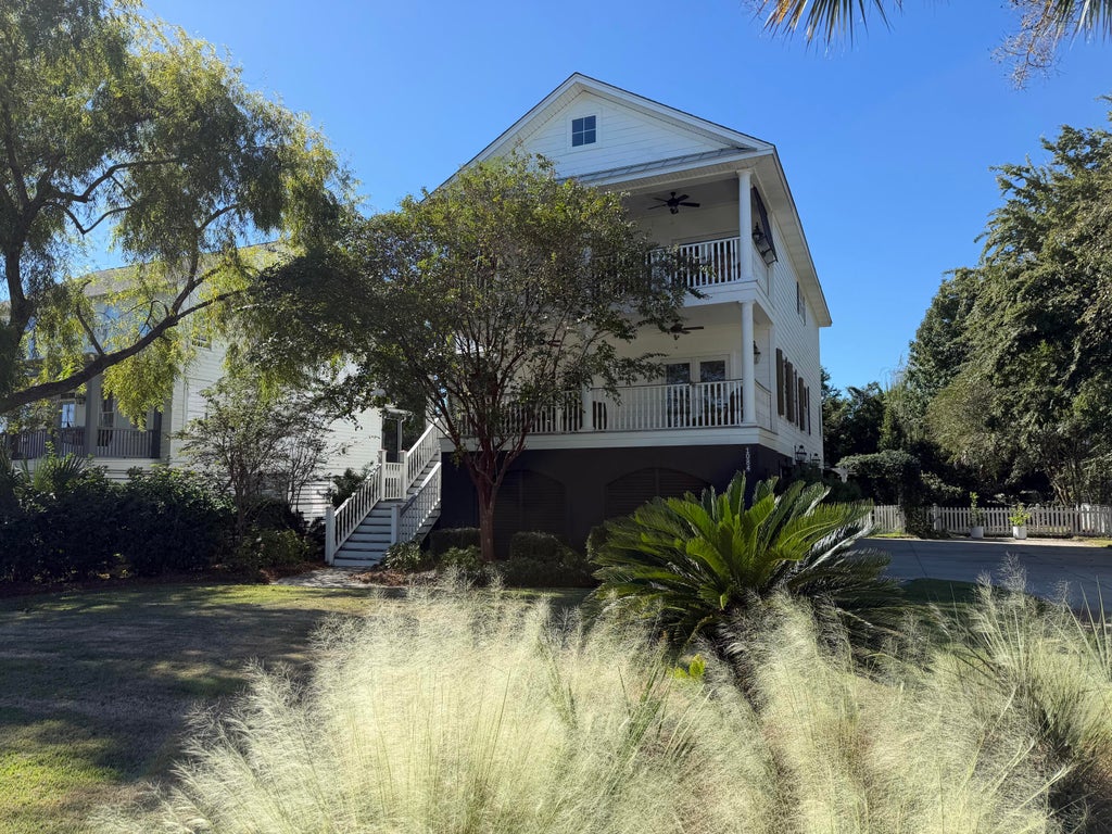 Photo of 1084 Rivershore Road, Charleston, SC 29492 (MLS # 26027480)