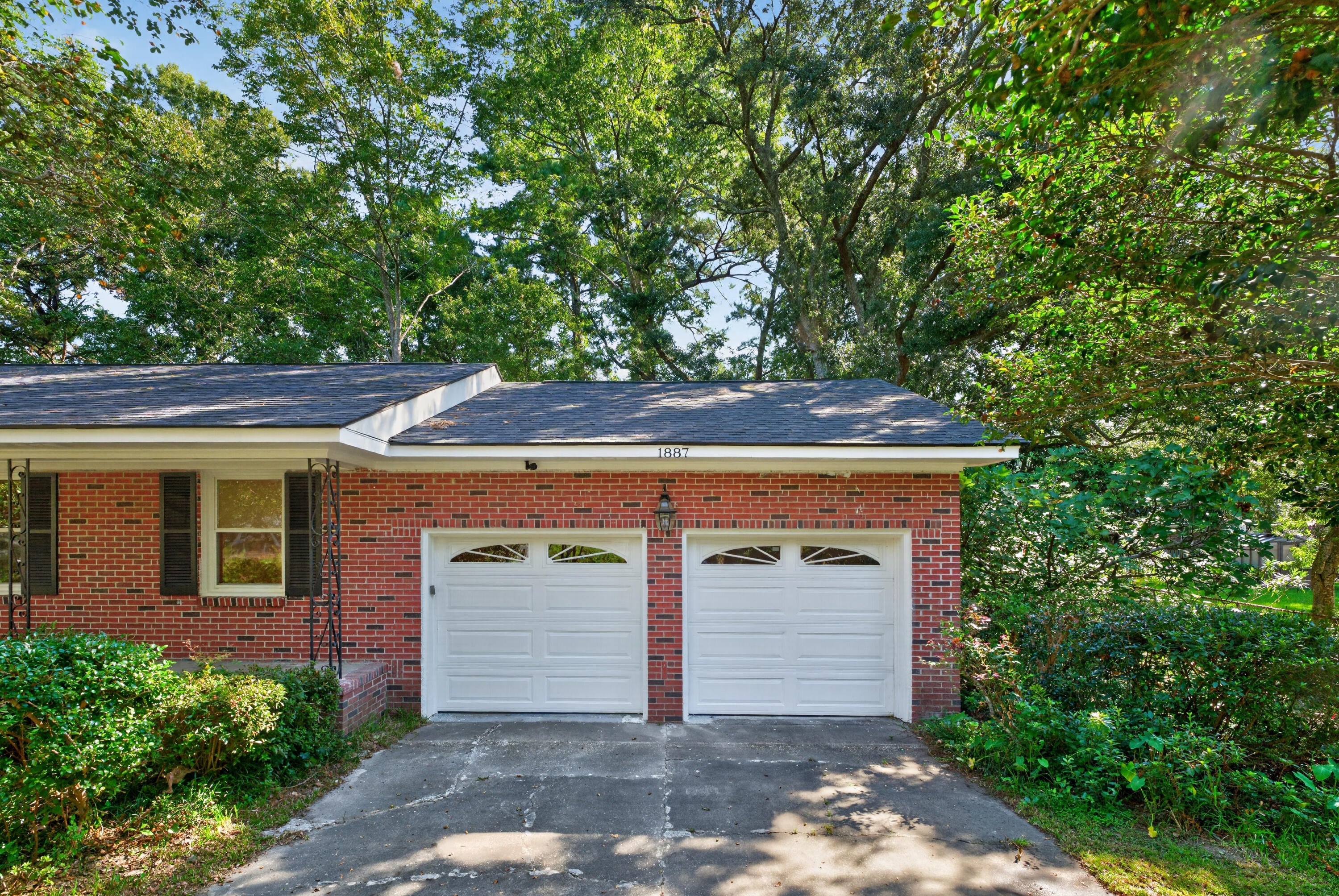 1887 Saint Julian Drive