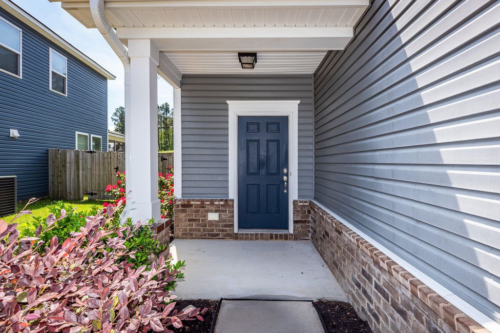 Photo of 456 Northern Red Oak Drive, Summerville, SC 29486 (MLS # 26010808)