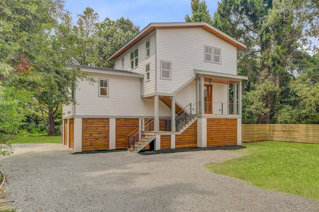 Photo of 779 Riverland Drive, Charleston, SC 29412 (MLS # 25023168)