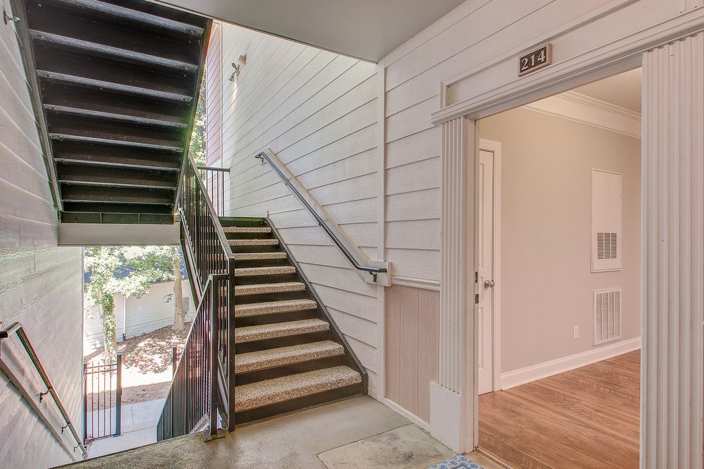 Photo of 1025 Riverland Woods Place #Apt 214, Charleston, SC 29412 (MLS # 26014257)
