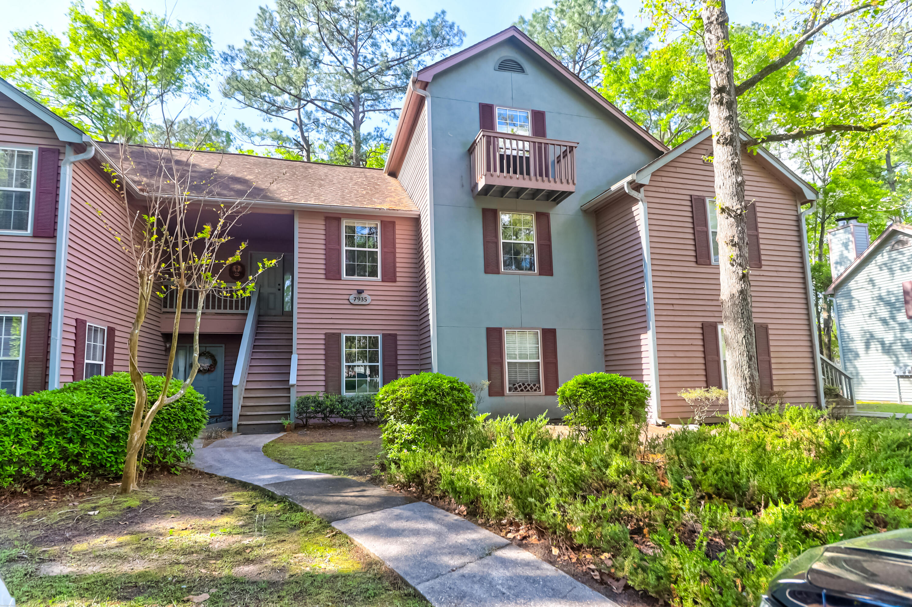 Photo 1 of 18 of 7935 Parklane Court F condo