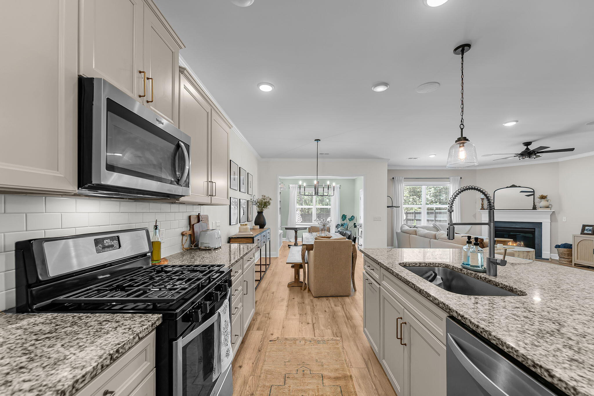 5012 Cranesbill Way