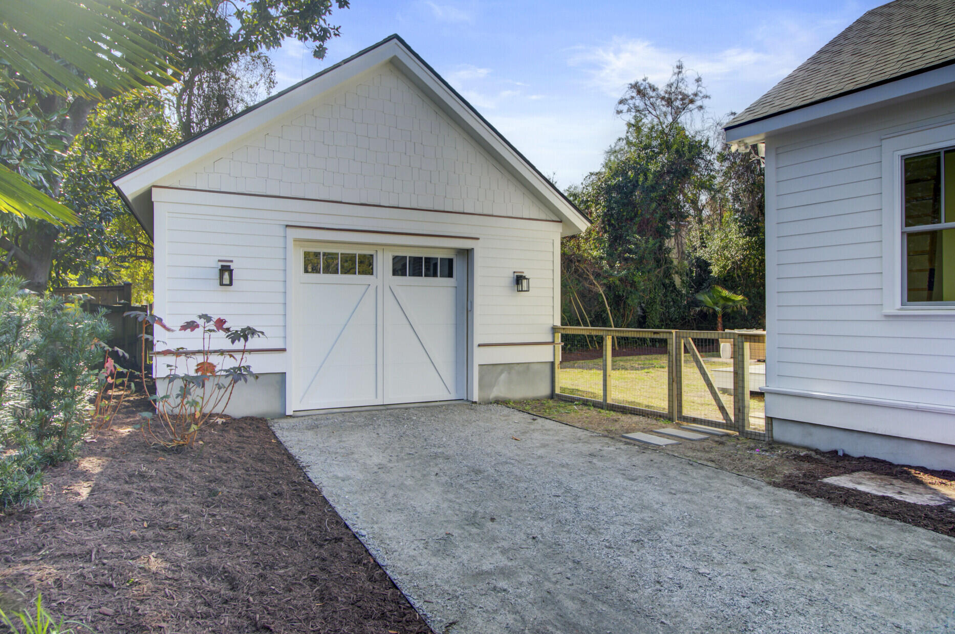 2021 Frampton Avenue