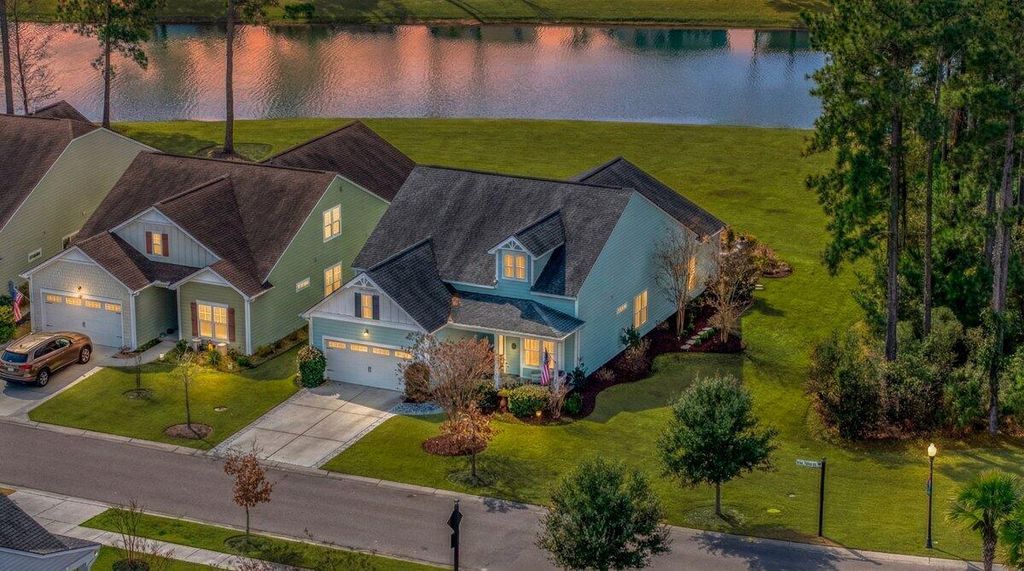 Photo of 403 Four Seasons Boulevard, Summerville, SC 29486 (MLS # 26013643)