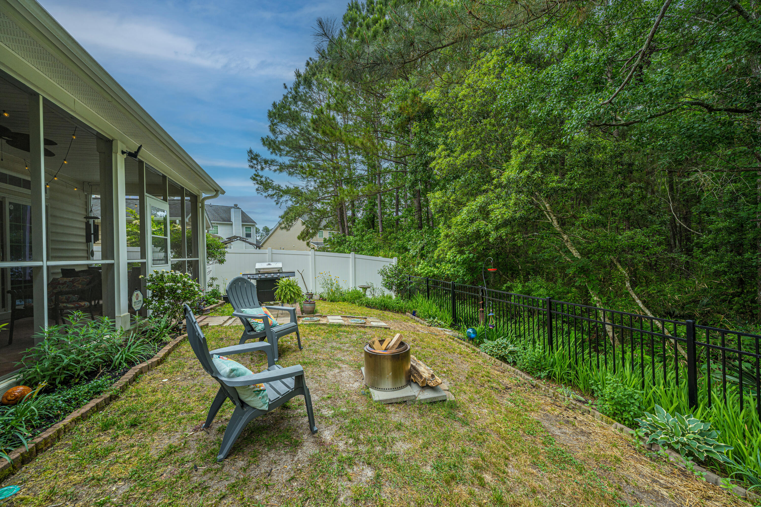 104 Blackwater Way