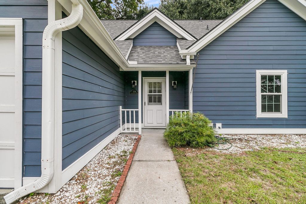 Photo of 1214 Canvasback Court, Mount Pleasant, SC 29464 (MLS # 25025045)