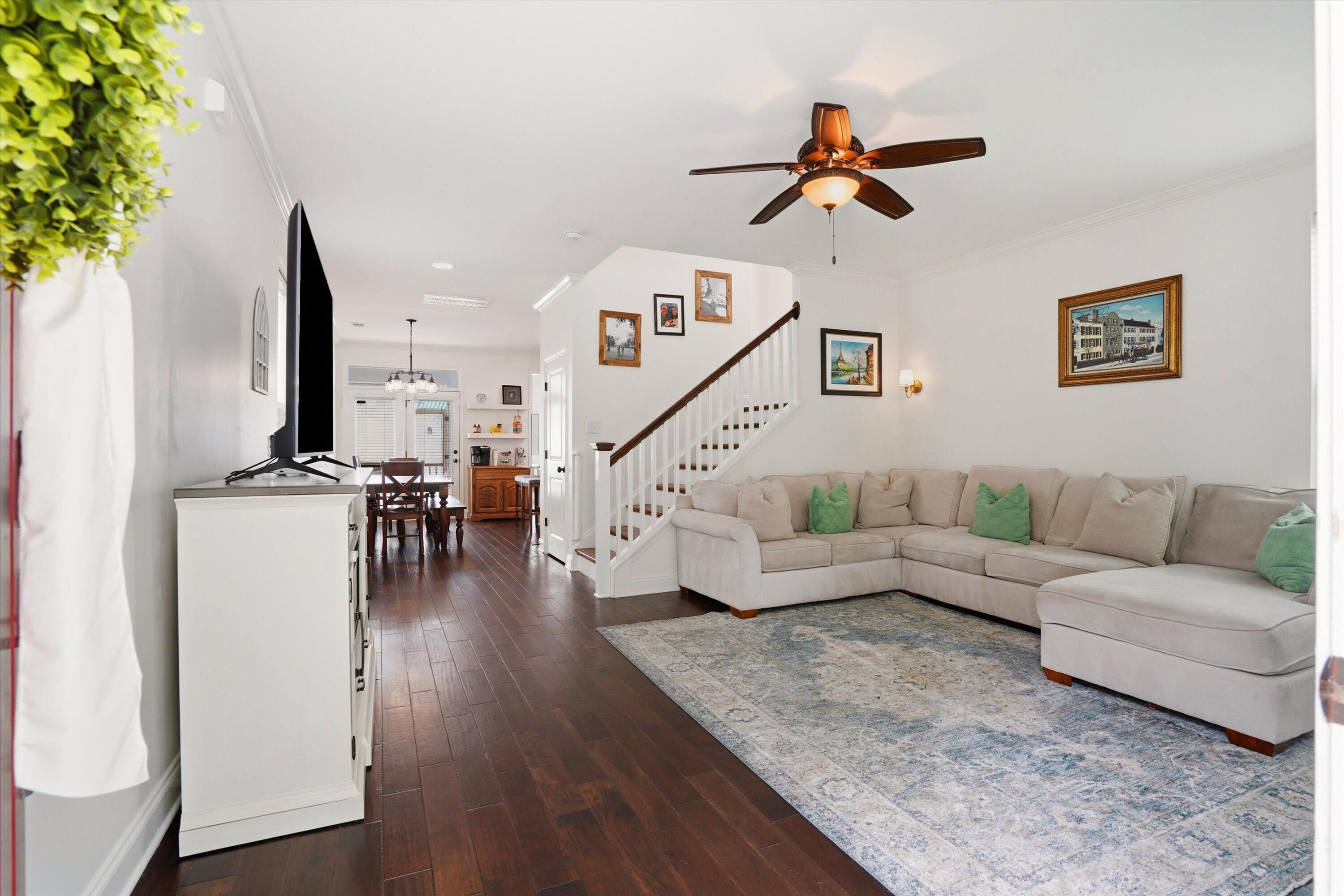 854 Rue Drive