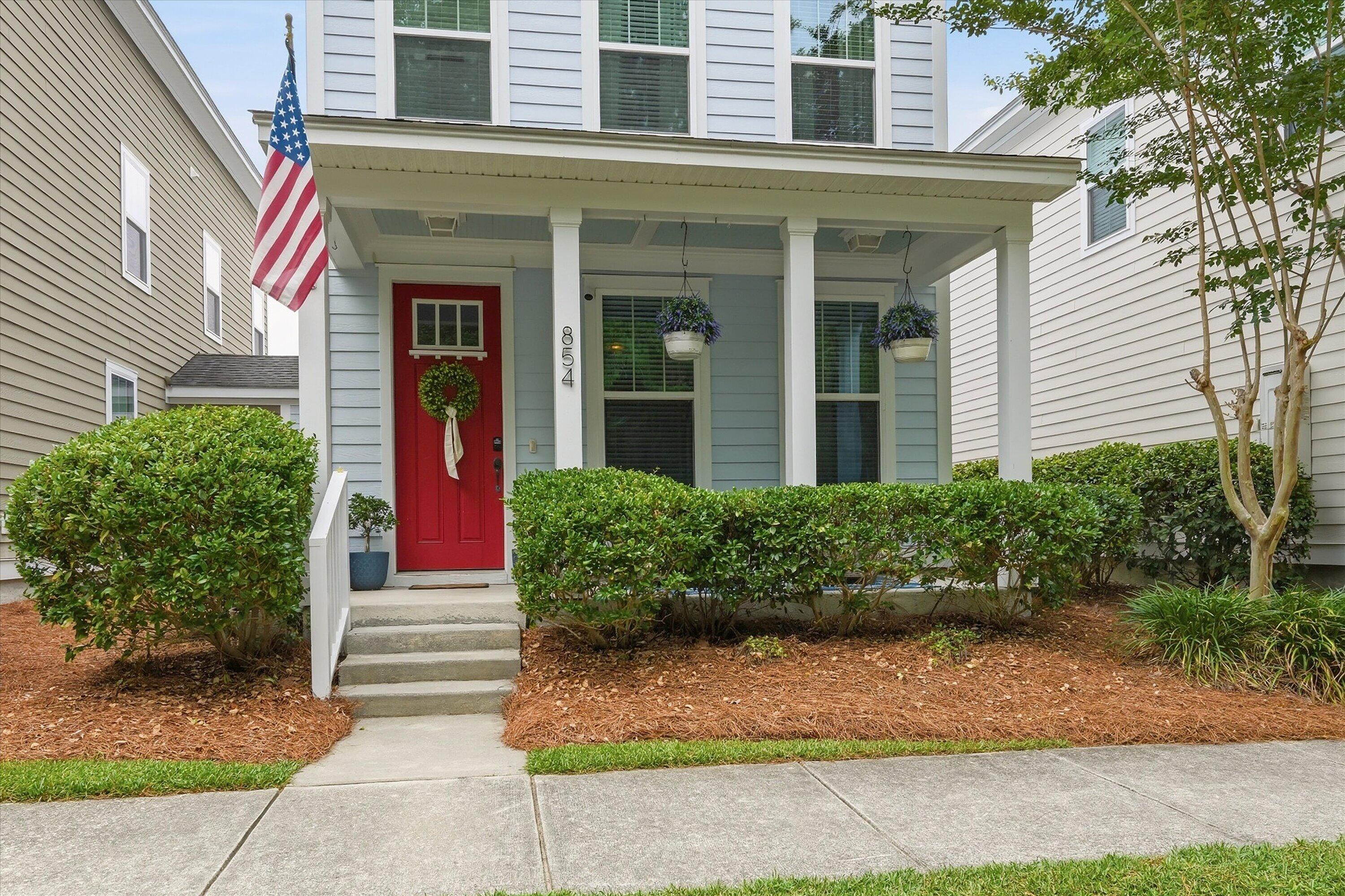 854 Rue Drive