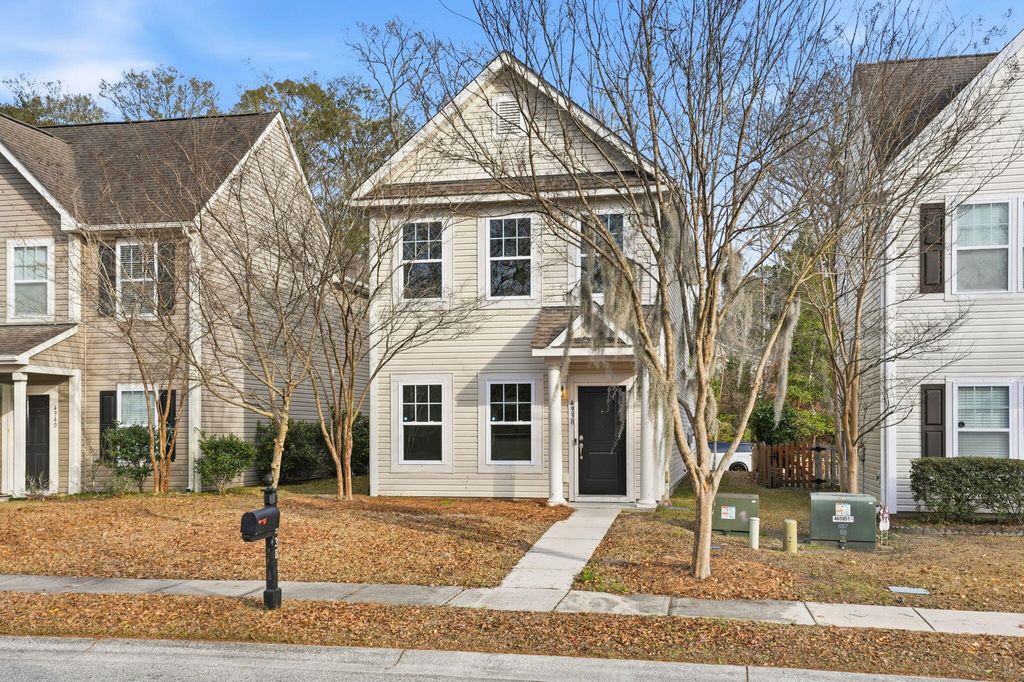 Photo of 4938 Ballantine Drive, Summerville, SC 29485 (MLS # 26001264)