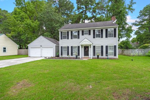 A home in North Charleston