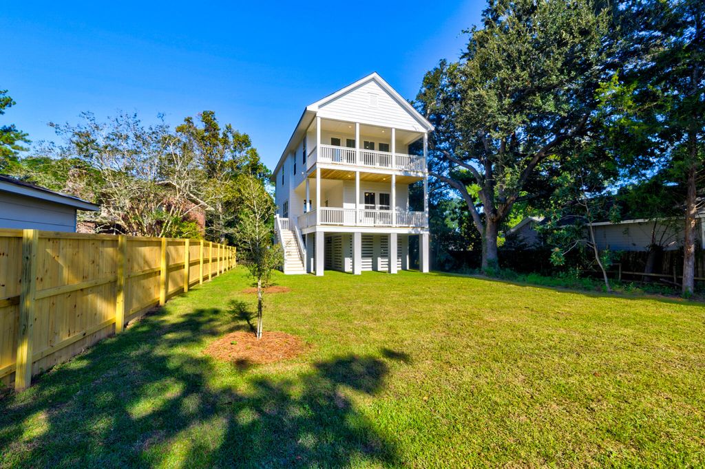 Photo of 620 N Shore Drive, Charleston, SC 29412 (MLS # 25028205)