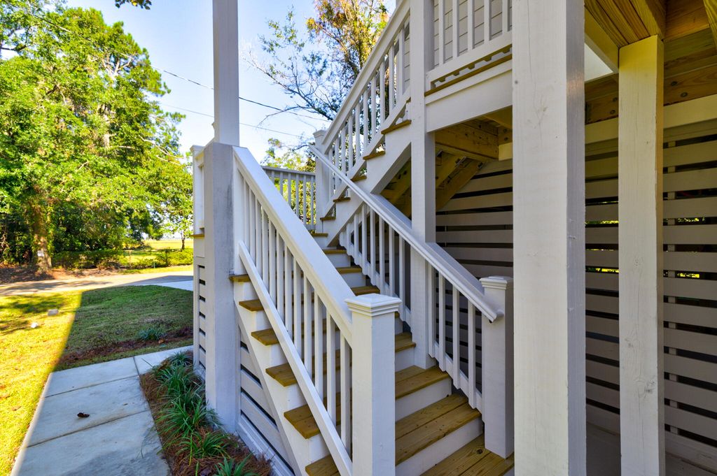 Photo of 620 N Shore Drive, Charleston, SC 29412 (MLS # 25028205)