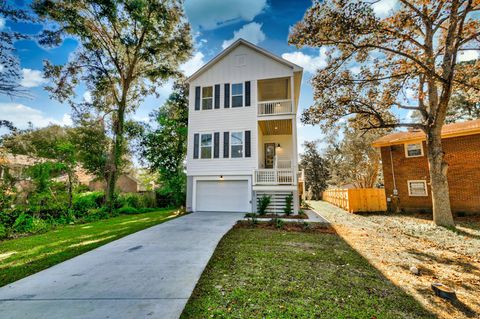 Photo of 620 N Shore Drive, Charleston, SC 29412 (MLS # 25028205)