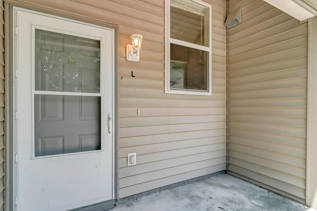 Photo of 940 E Estates BLVD #Unit 5l, Charleston, SC 29414 (MLS # 26019684)