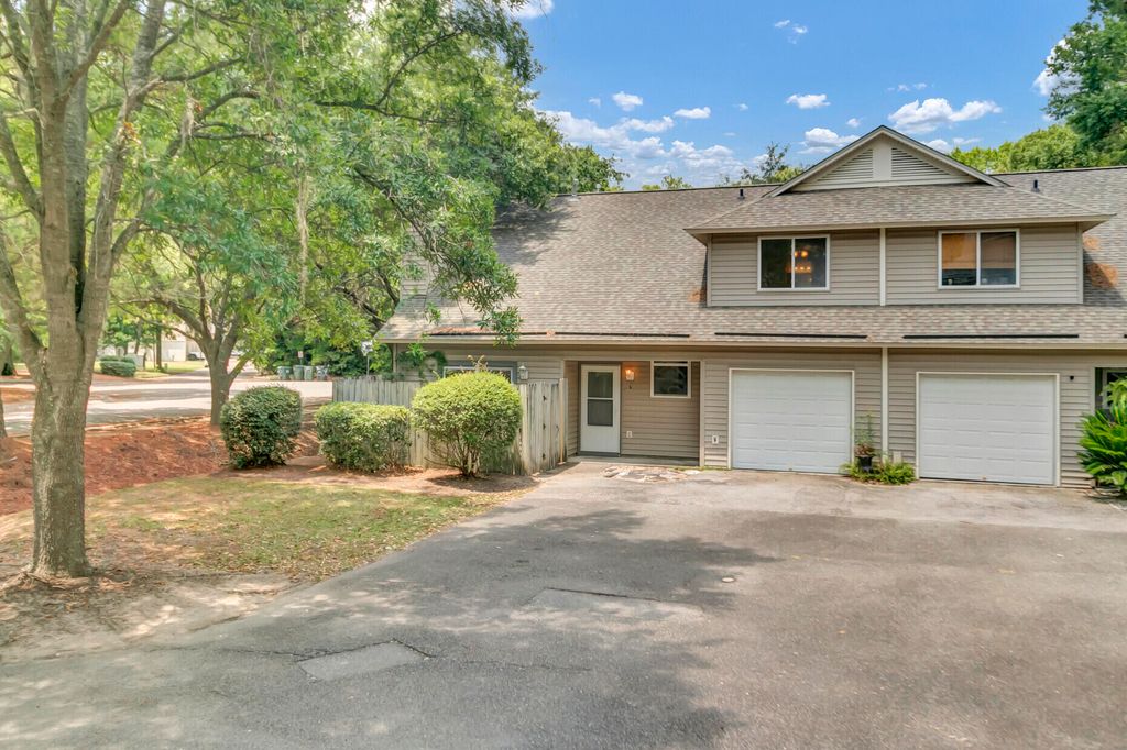 Photo of 940 E Estates BLVD #Unit 5l, Charleston, SC 29414 (MLS # 26019684)
