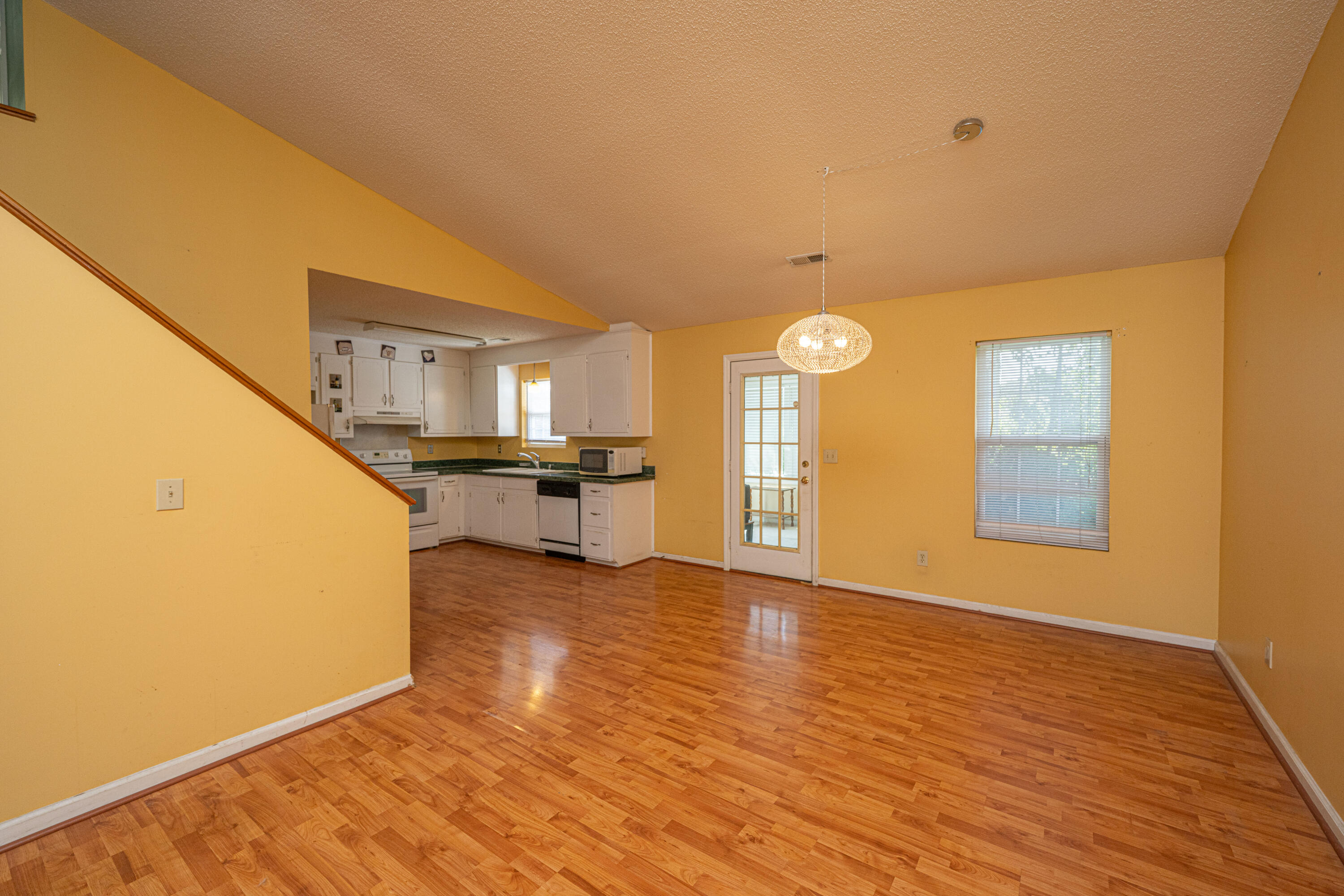 8667 Bentwood Drive