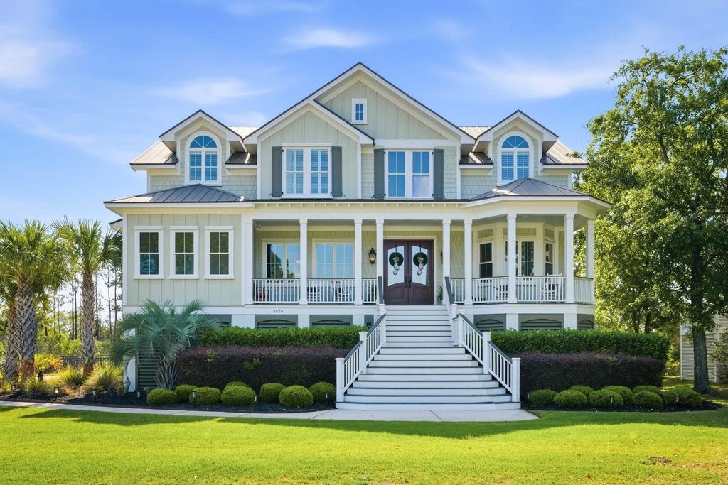 Photo of 3020 Intracoastal View Drive, Mount Pleasant, SC 29466 (MLS # 26012398)