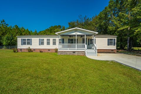 406 Fairwoods Lane Ridgeville SC 29472