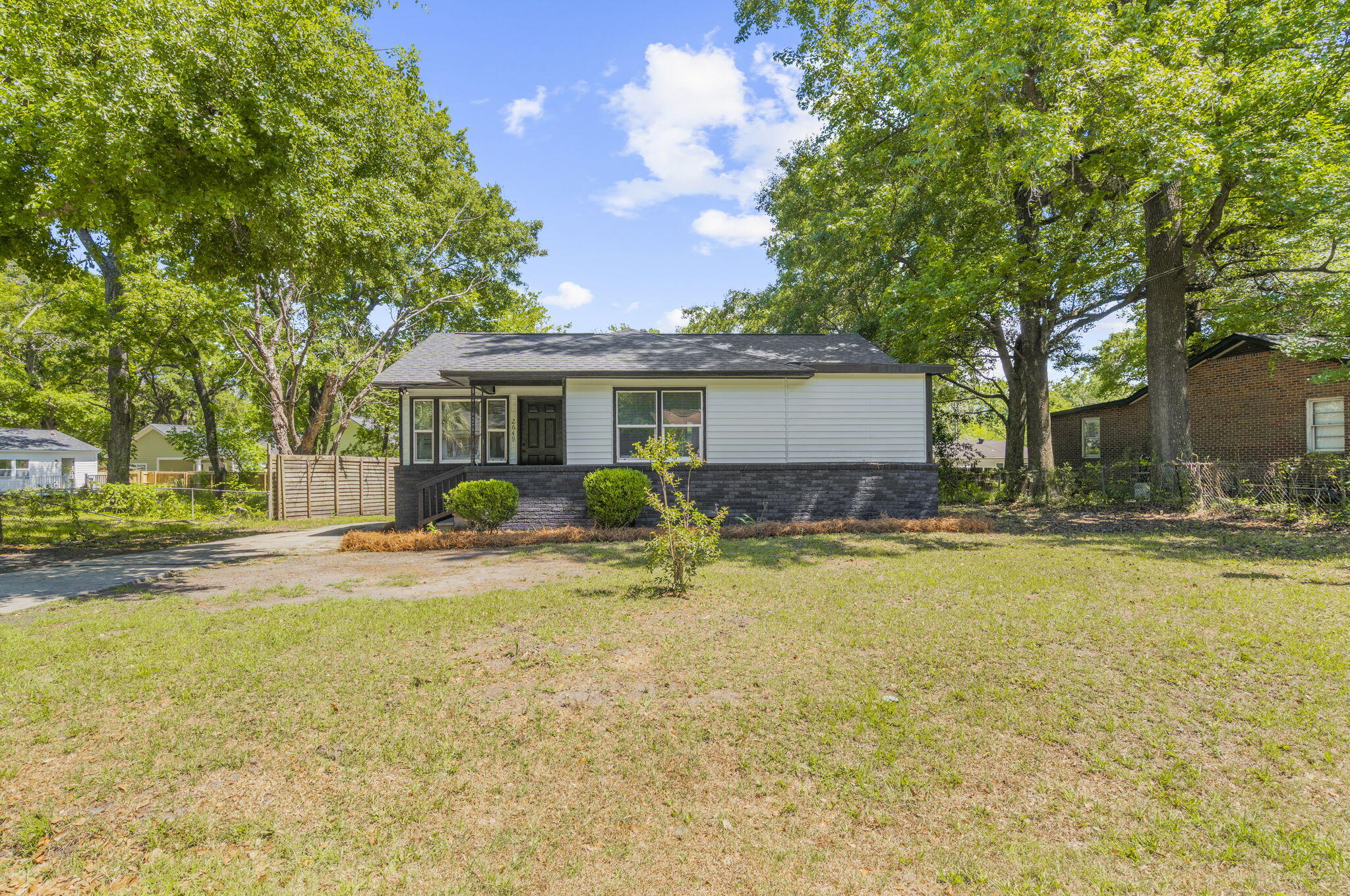 2649 Orchid Avenue