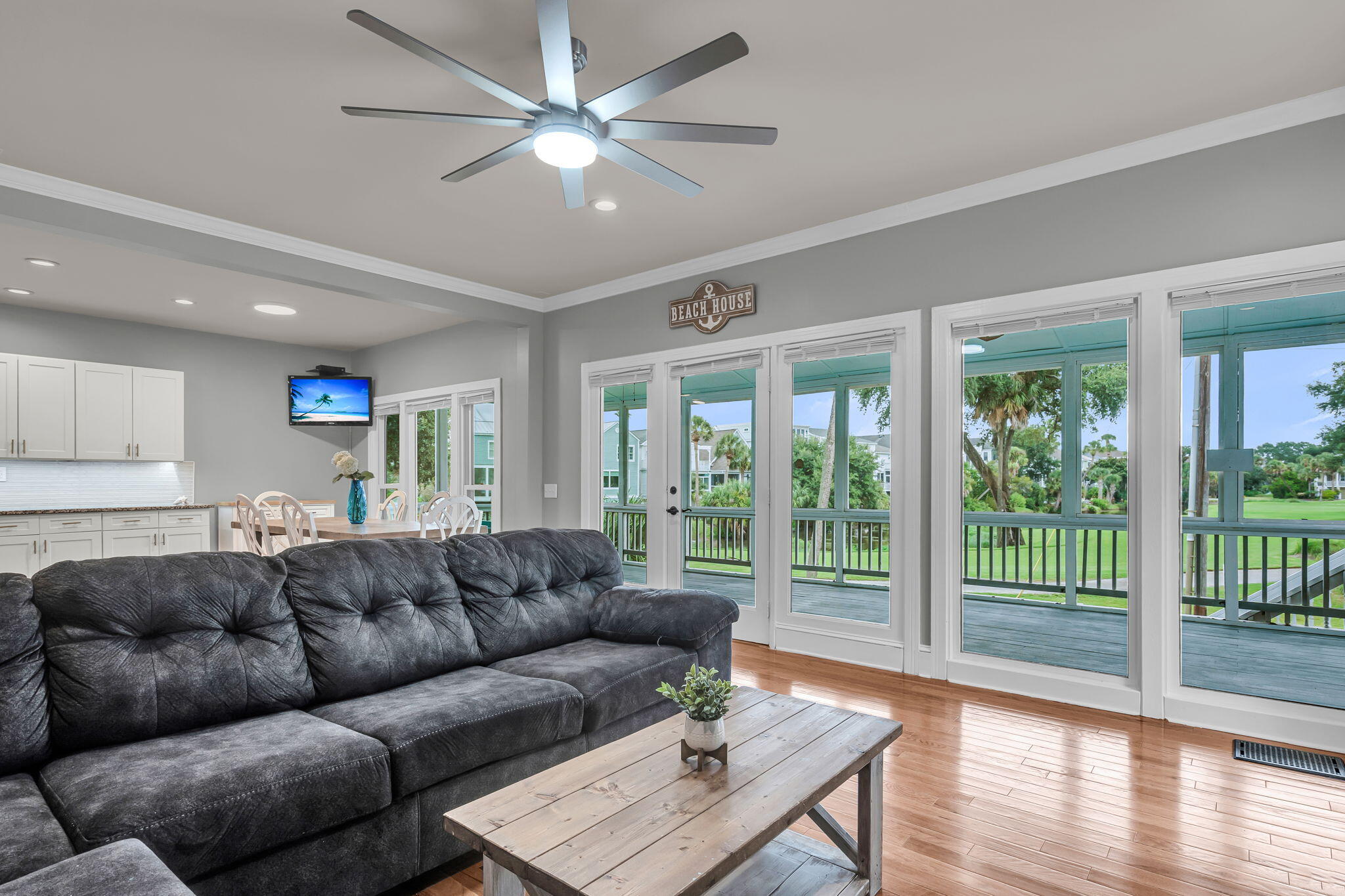 6 Frank Sottile Lane
