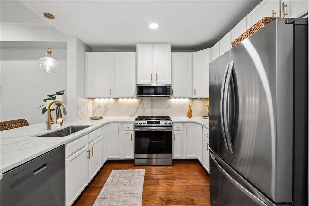 Photo of 125 Pier View Street #Unit 407, Daniel Island, SC 29492 (MLS # 26012119)