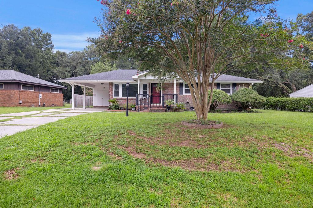 Photo of 4765 S Constellation Drive, North Charleston, SC 29418 (MLS # 25031606)