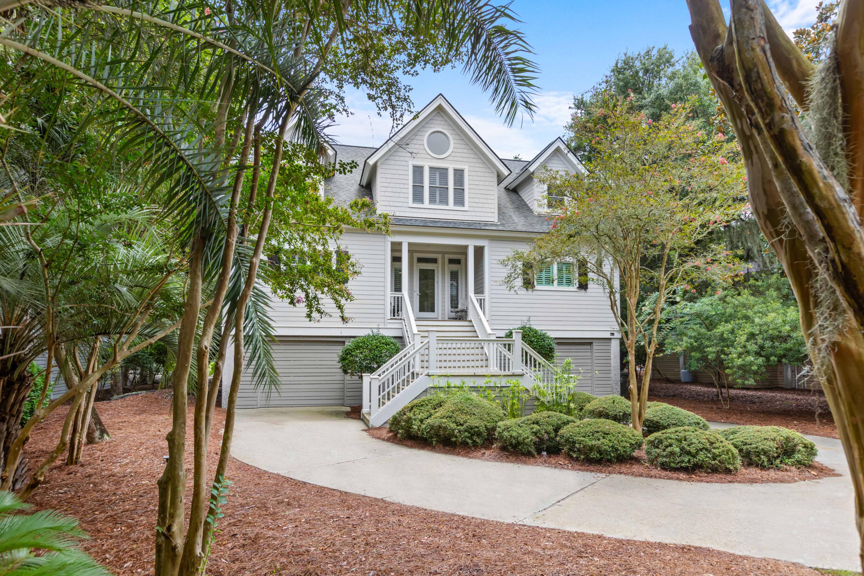 1025 Crooked Oak Lane