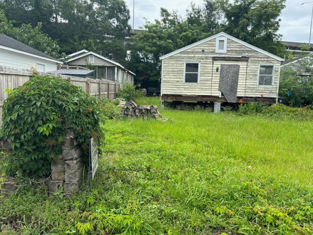 Photo of 30 F, Charleston, SC 29403 (MLS # 24015771)