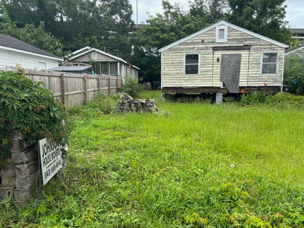 Photo of 30 F, Charleston, SC 29403 (MLS # 24015771)