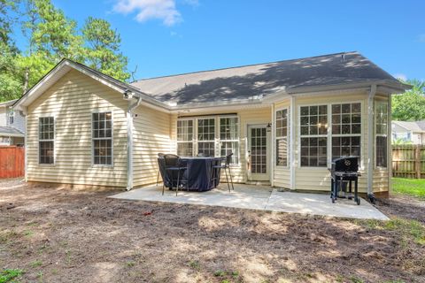 A home in North Charleston