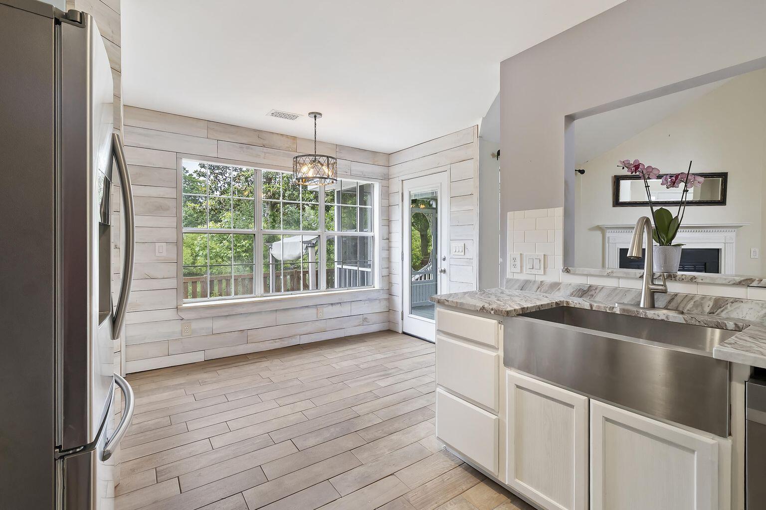 1245 Lakefront Drive