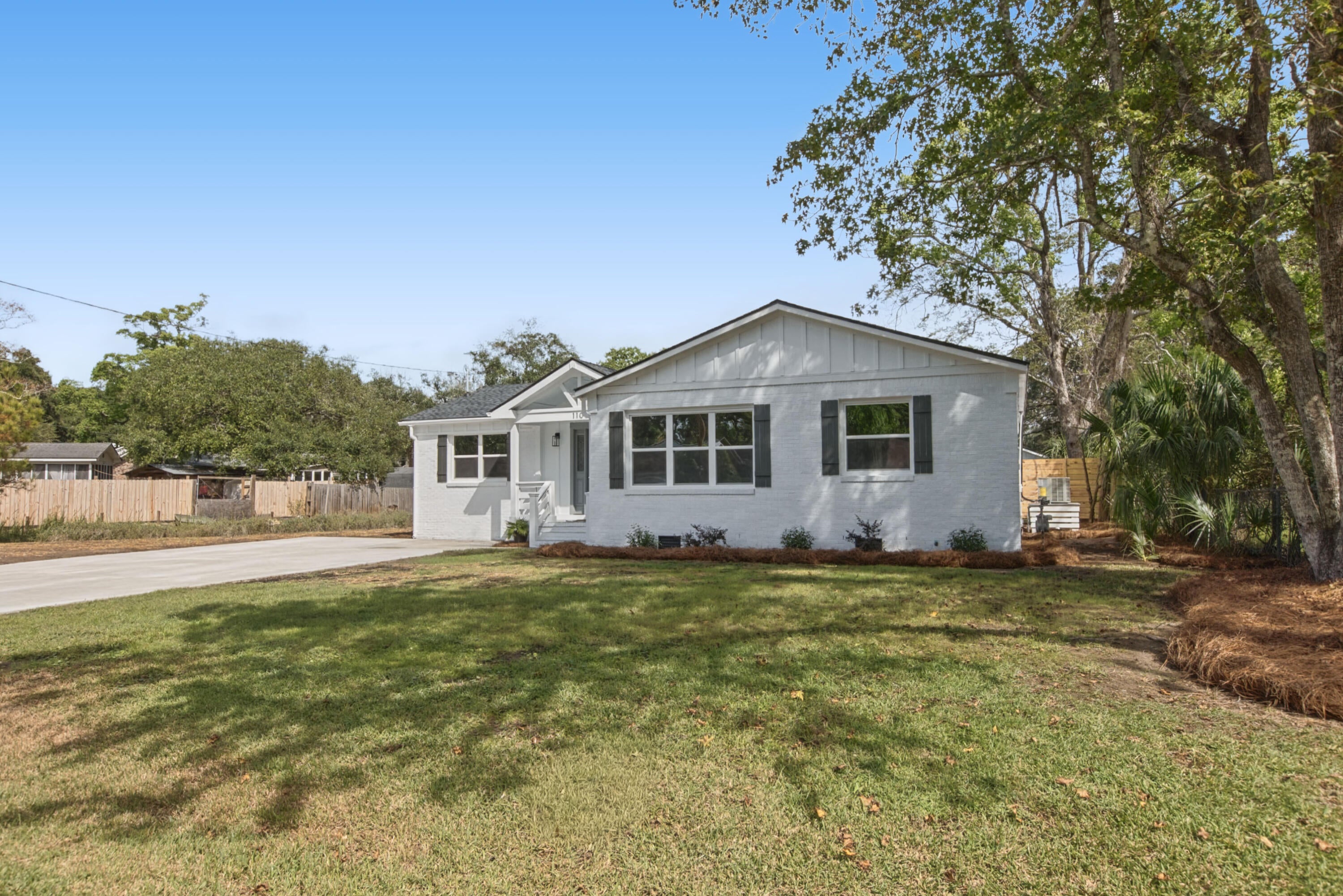 1106 Windward Road