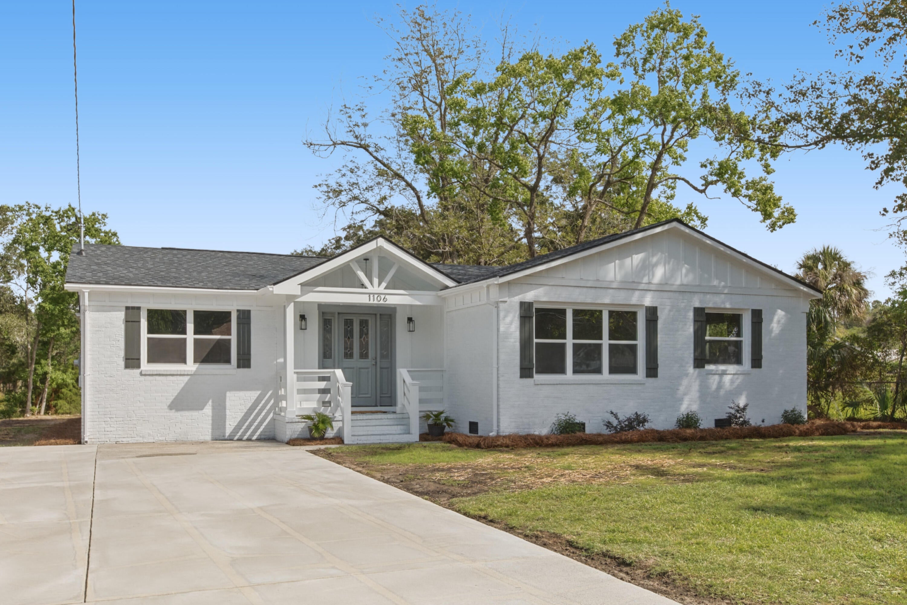 1106 Windward Road