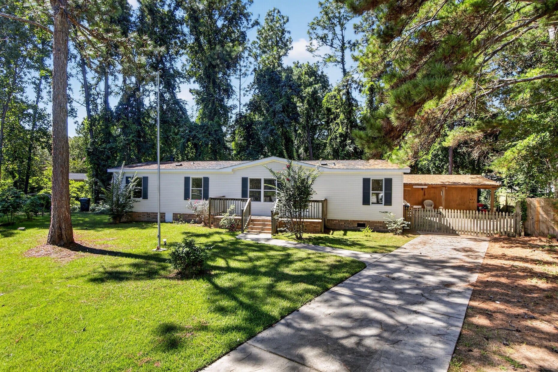 131 Blackberry Lane
