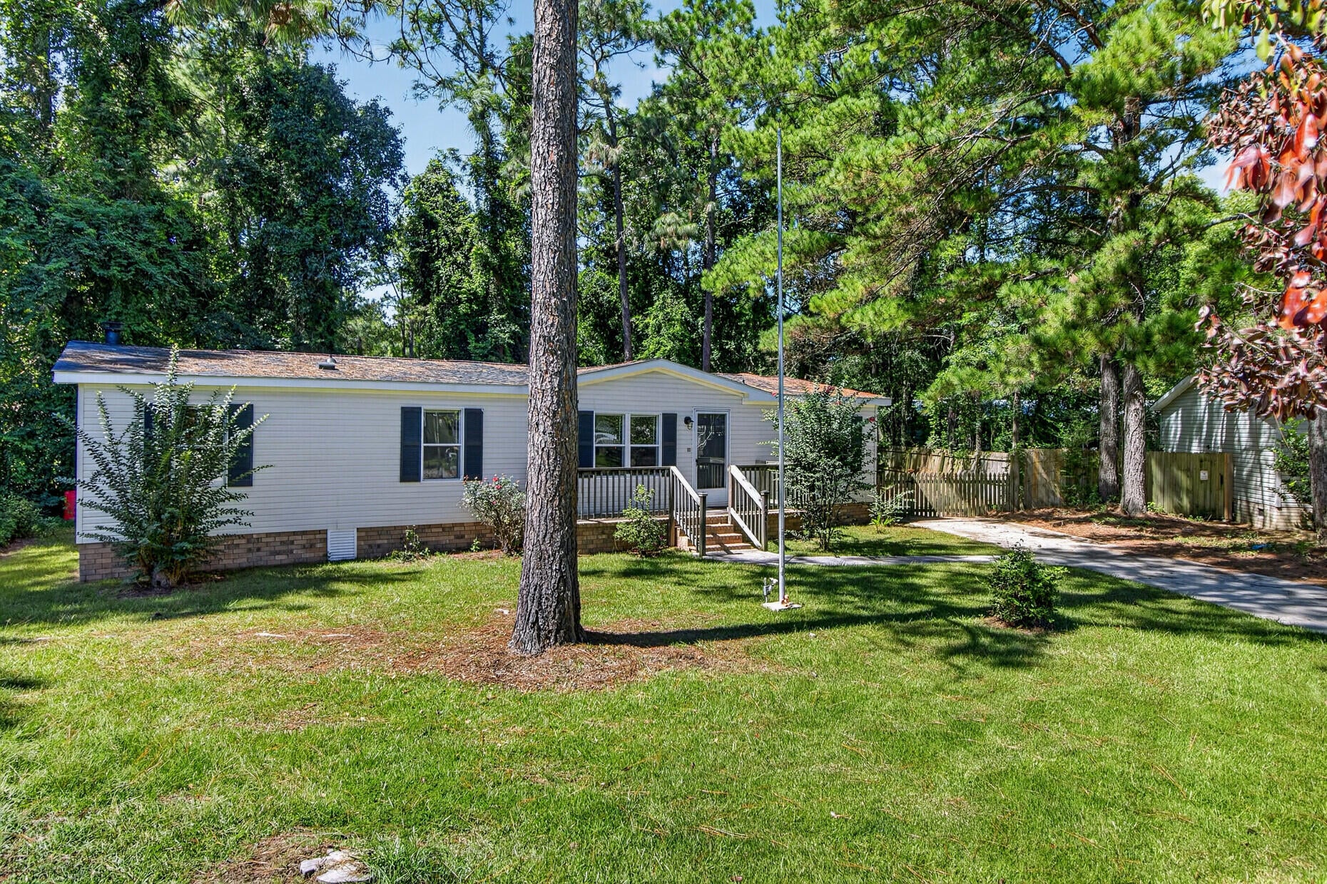 131 Blackberry Lane