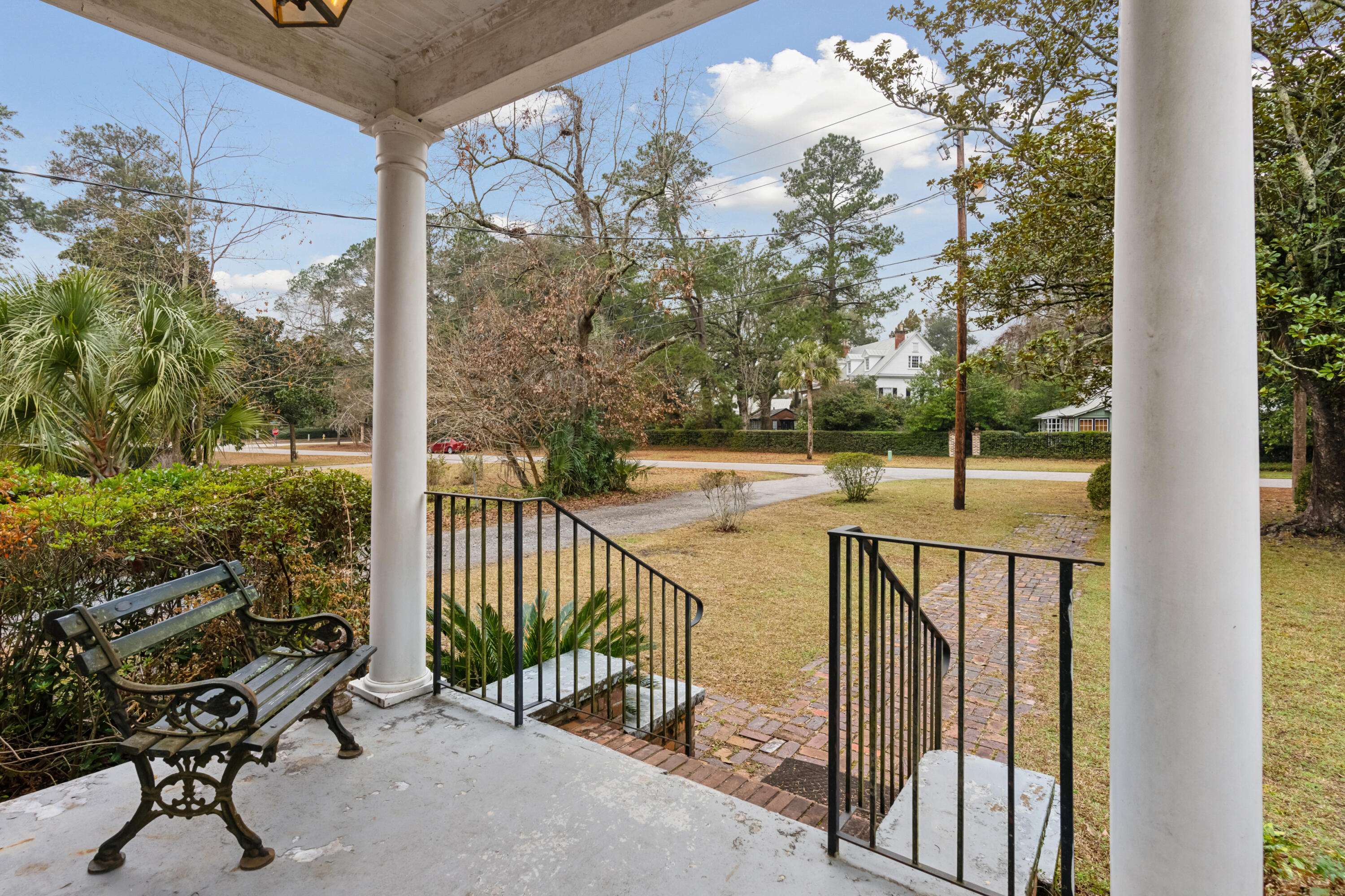 105 S Palmetto Street