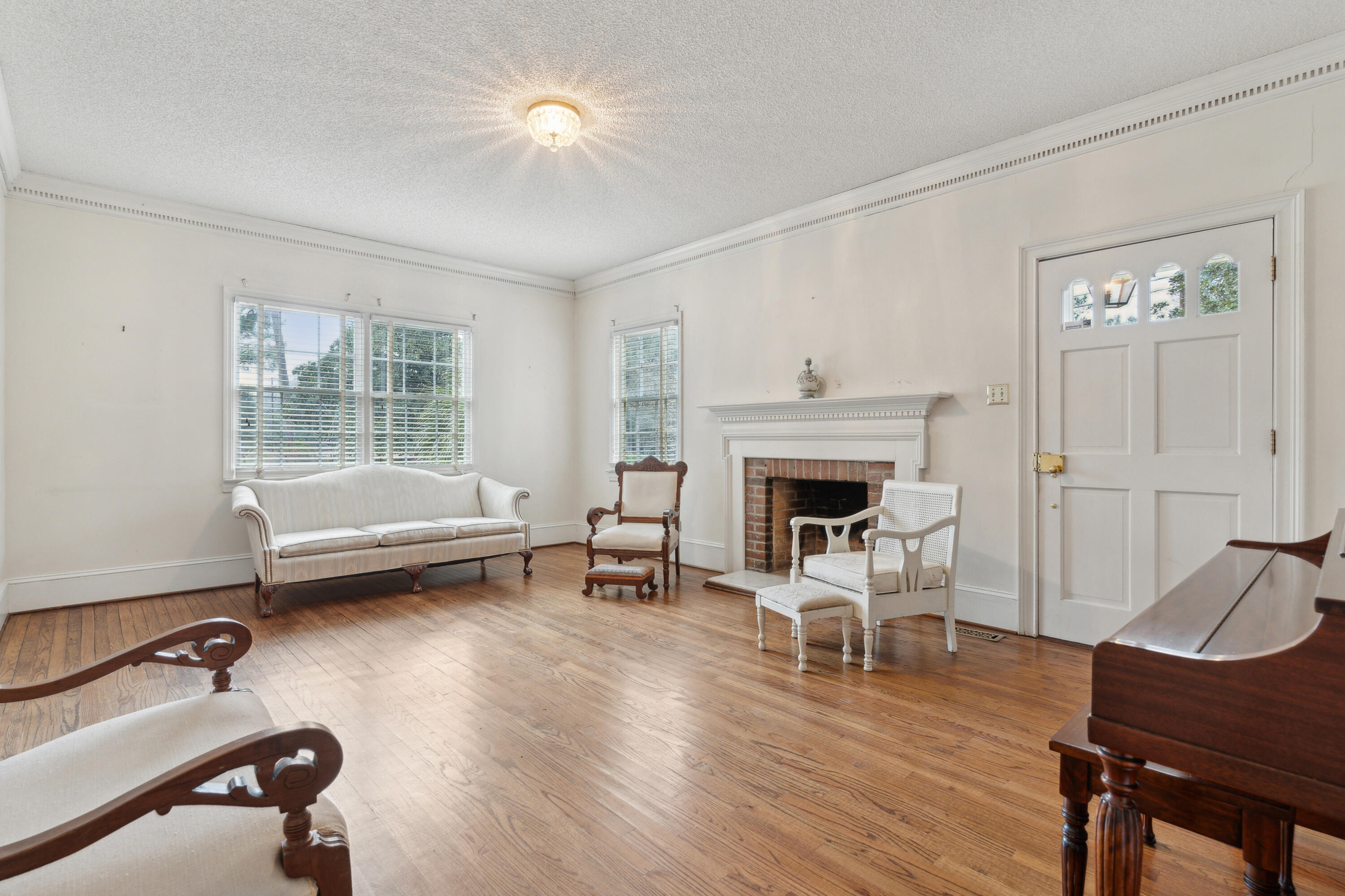 105 S Palmetto Street