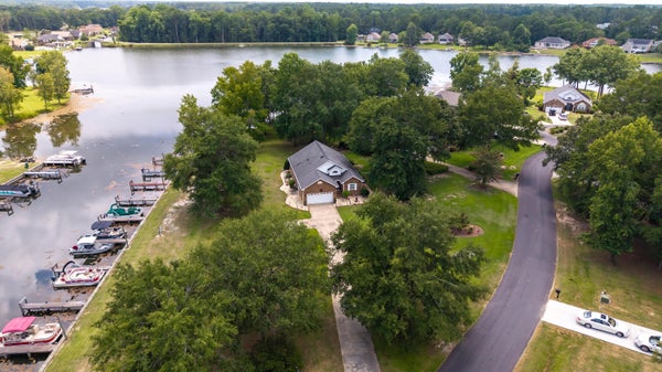 203 RIDGE LAKE DR, MANNING, SC 29102 - Image e4a99c00a79e3b20c0782539af2b5f0c/2579628176