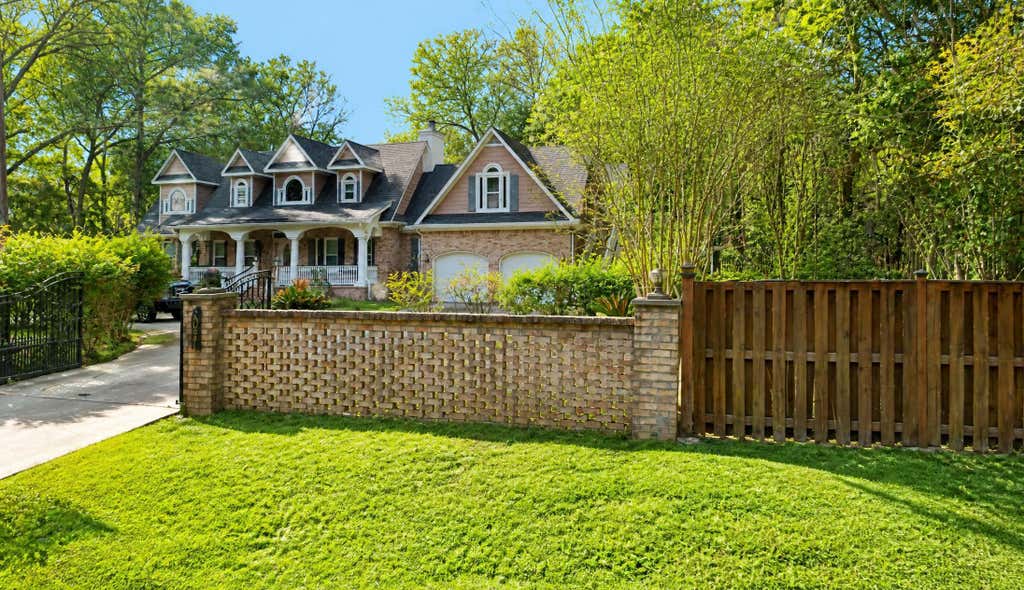 Photo of 5057 Highway 174, Hollywood, SC 29449 (MLS # 26024009)