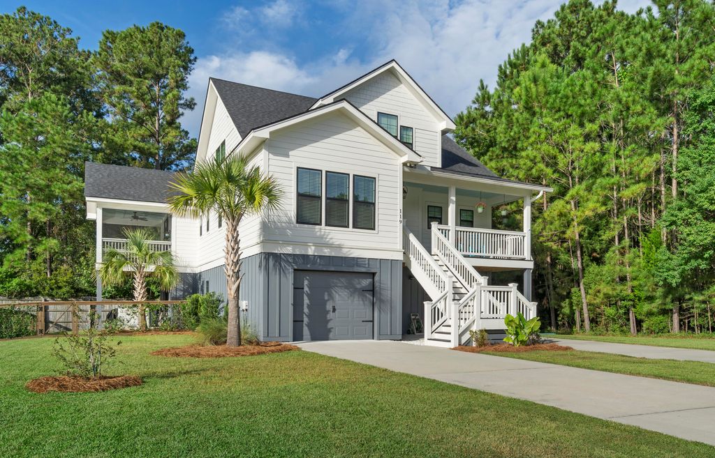 Photo of 119 Wando Reach Road, Charleston, SC 29492 (MLS # 26009284)