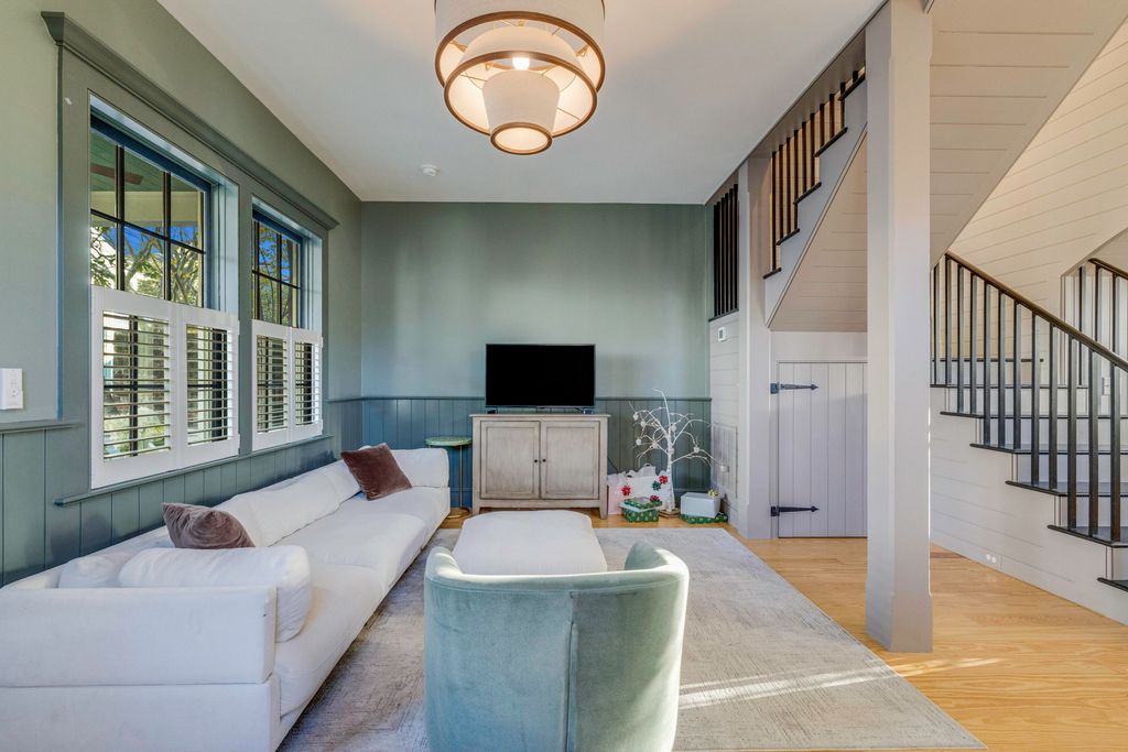 Photo of 265 Coming Street, Charleston, SC 29403 (MLS # 25032458)